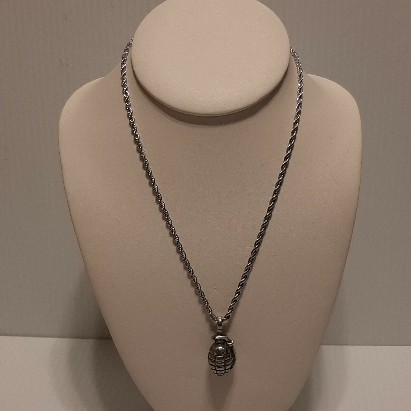 HAND GRENADE Pewter Pendant Charm / 24″ STAINLESS ROPE CHAIN NECKLACE