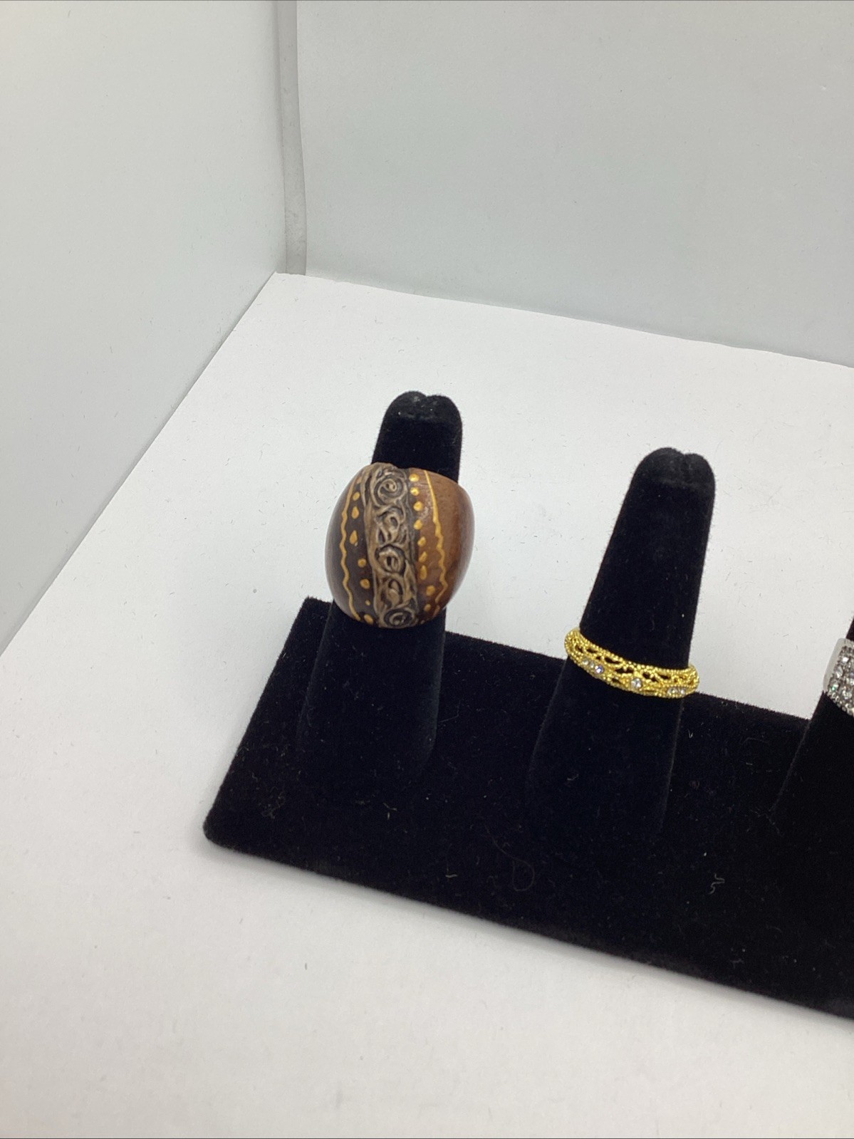 Lot Of 5 Costume Rings. See Pics For Sizes