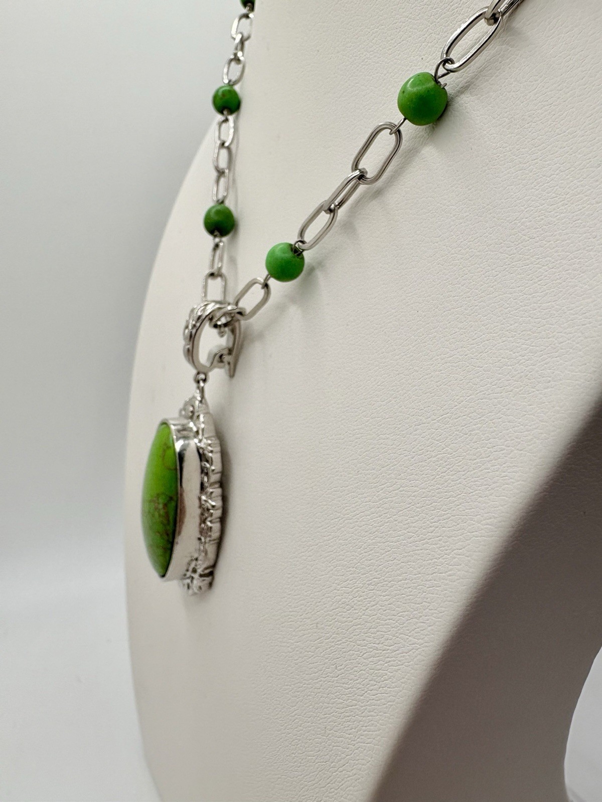 Mojave Green Turquoise Pendant Necklace Bead Station Paperclip Chain 18-20 in