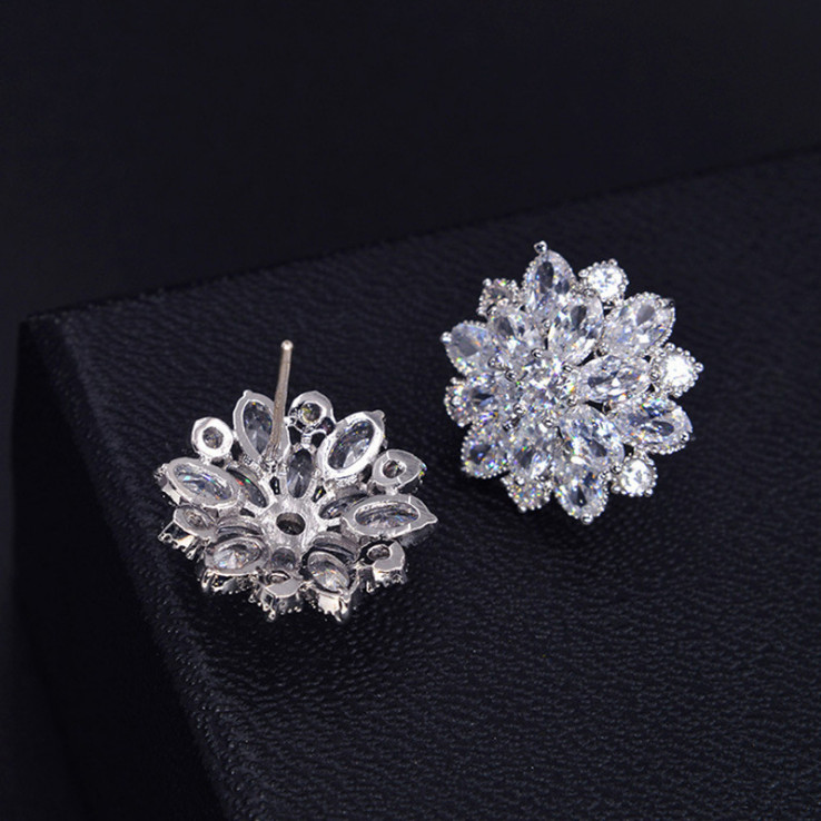 White Gold Big Size CZ Cluster Flower Snowflake Stud Earrings 20mm/0.8″ Box PE50