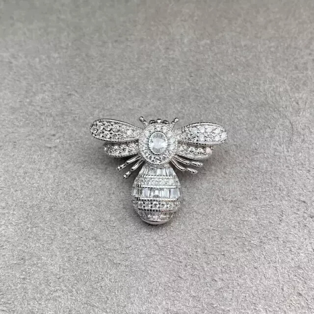 Cute Honey Bee Brooch Pin 2.47 Ct Oval Simulated Diamond 14k White Gold Plated