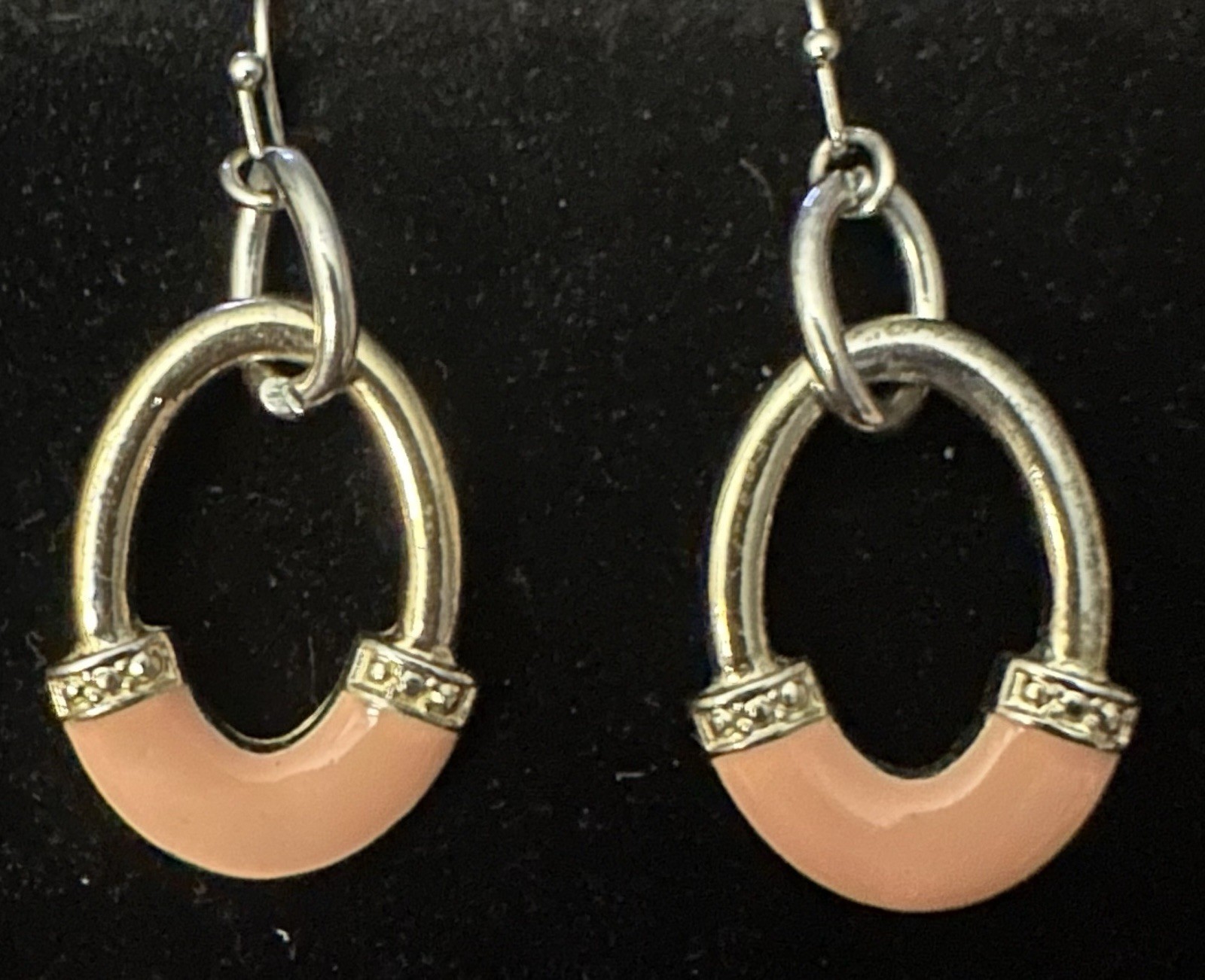 Vintage Earrings Oval Link Salmon Pink Enameled Silver Tone Dangle Drop Hook