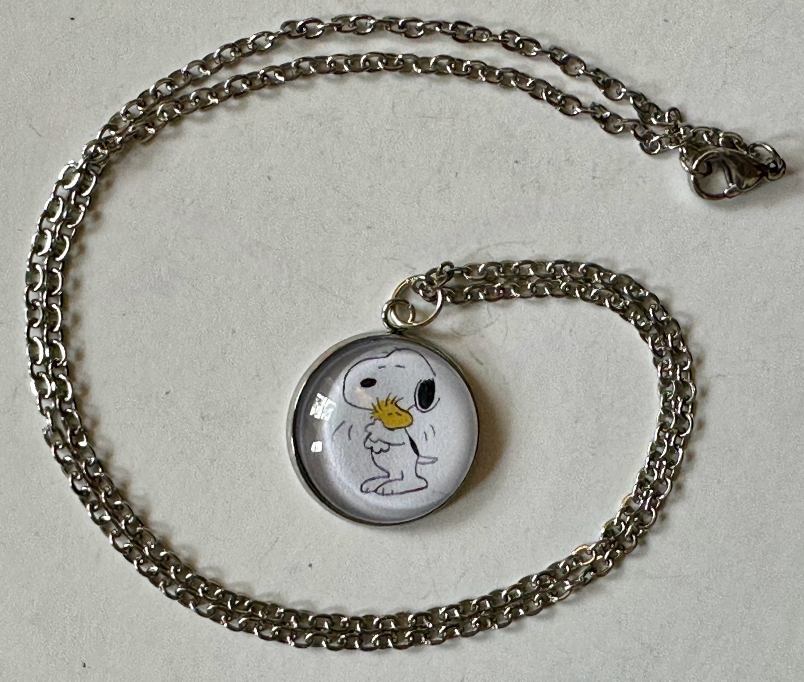 CHOICE; SNOOPY PEANUTS PENDANTS 3/4 OF 1″ NECKLACE 18″ WOODSTOCK CHARLIE BROWN