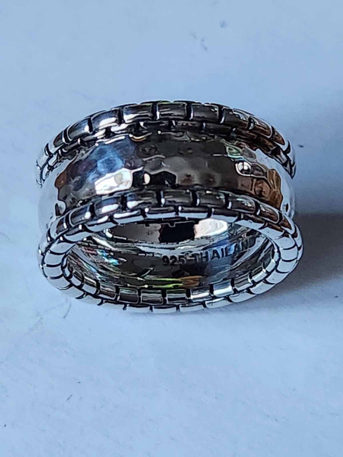 JAI STERLING SILVER MEN’S HAMMERED & BOX CHAIN RING, SIZE 11, 15 GRAMS