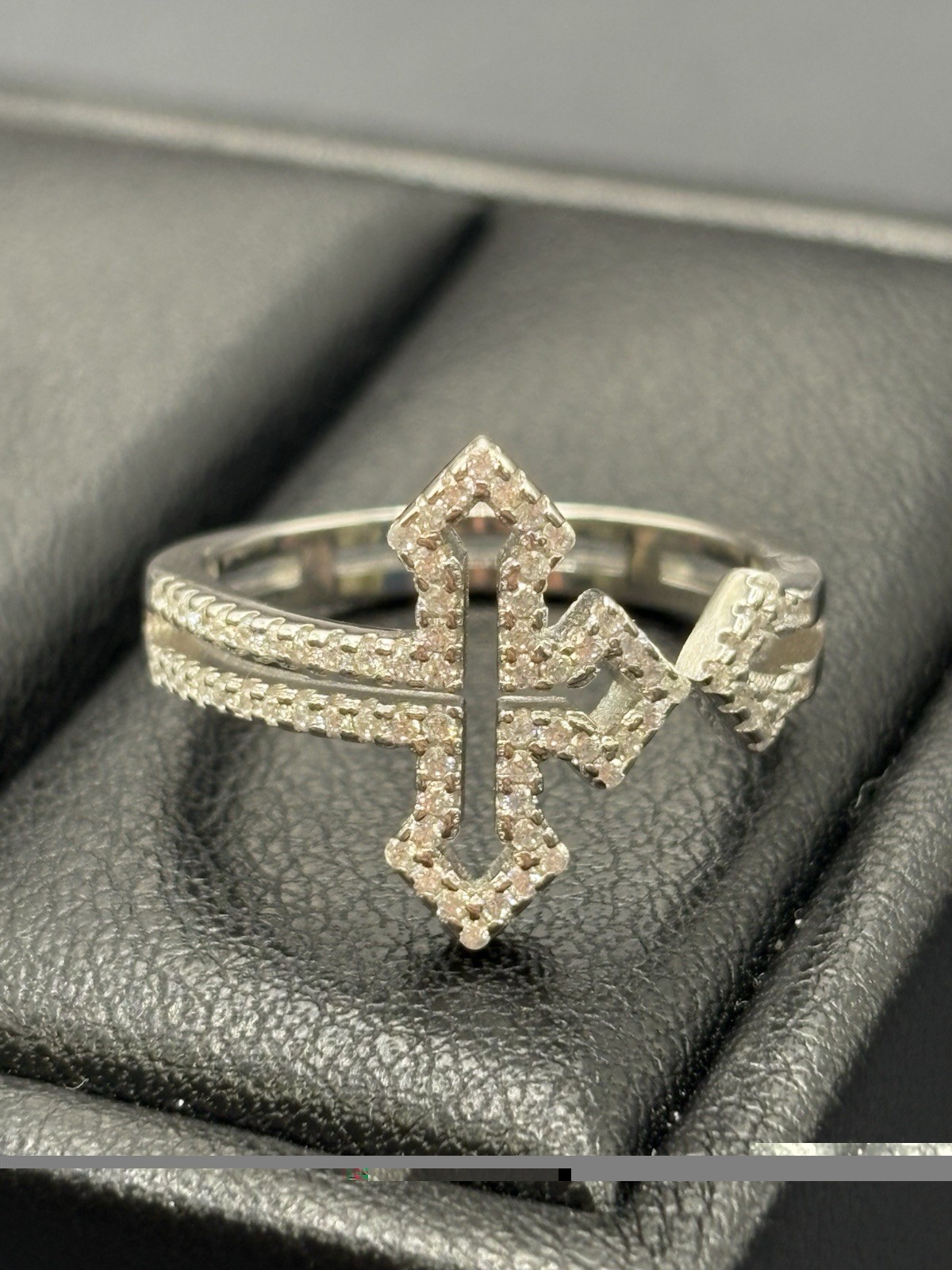 Sterling Silver Cubic Zirconia Open Lateral Cross Ring 3 Grams 925 Size 7 E5