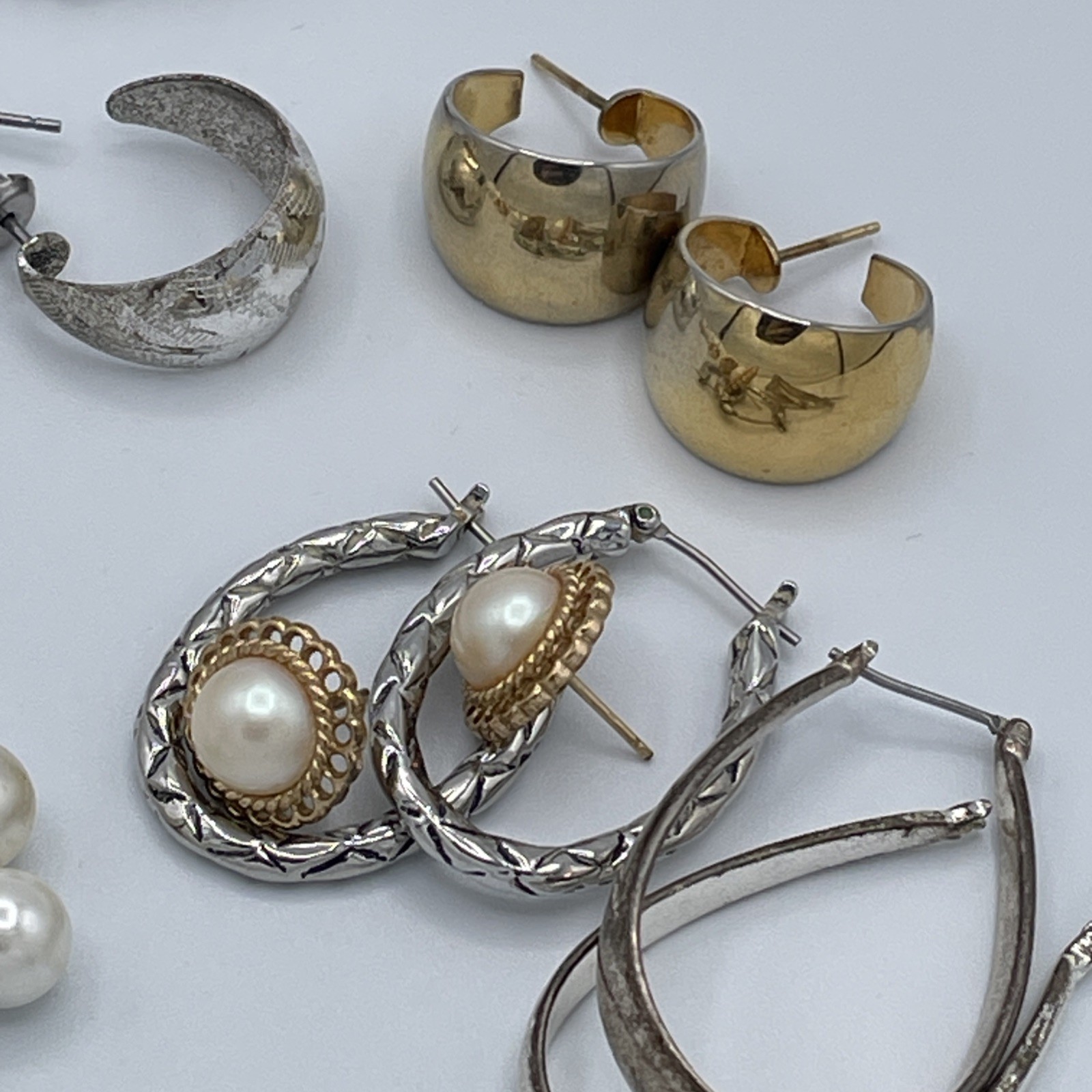 Mixed Costume Earrings Slot Appx 15 Pairs Of Gold And Silver Tone, Faux Pearls
