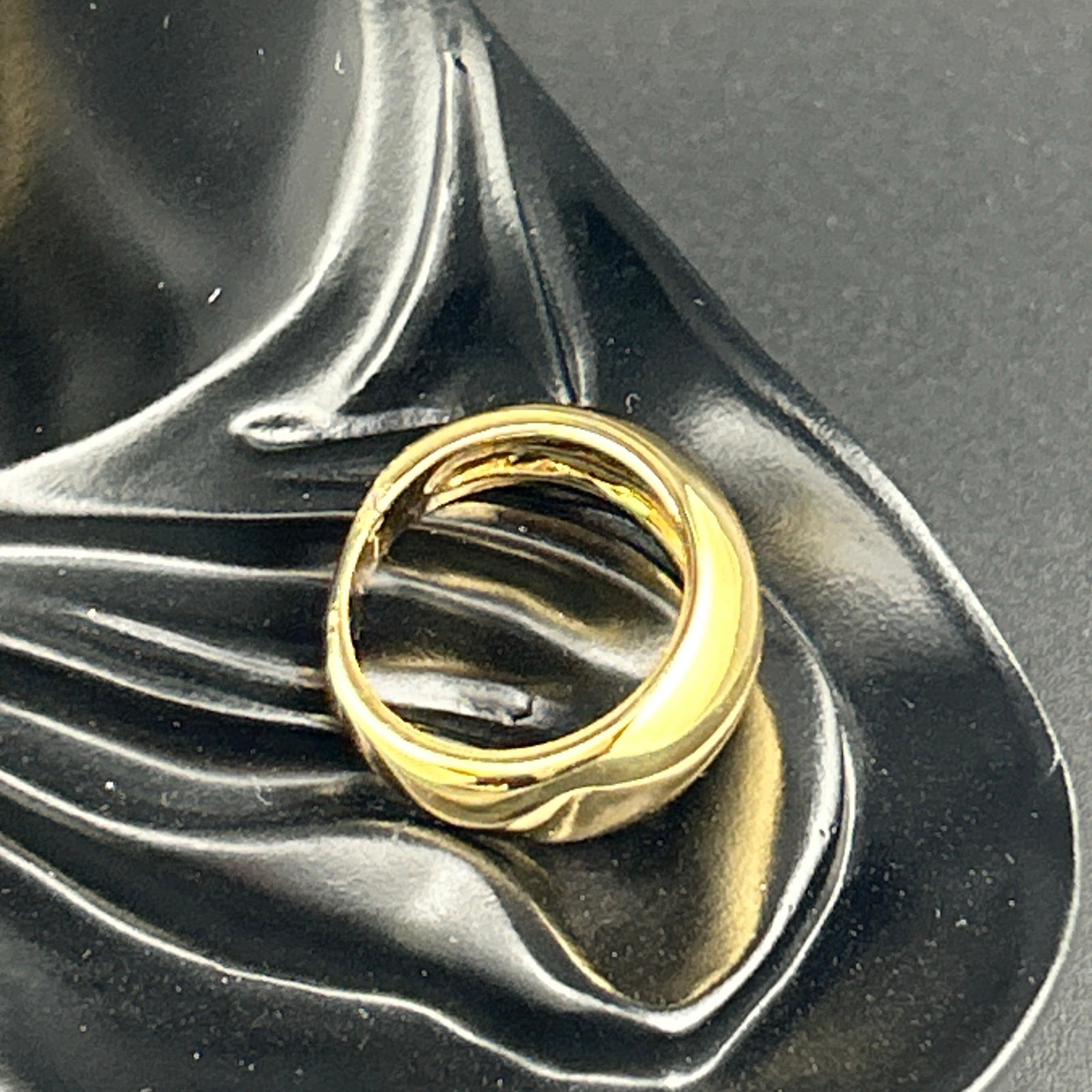 Gold-tone Dome 3/5” Band Ring size 6 On 34th