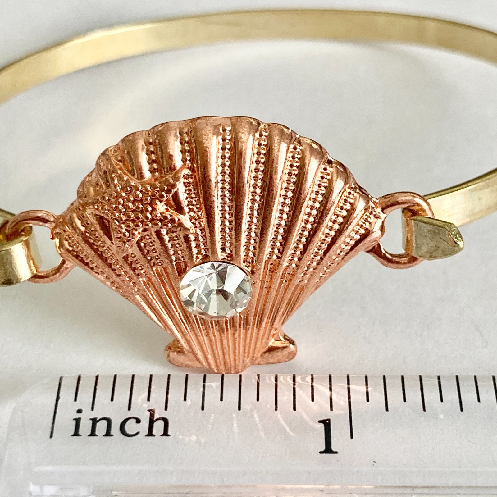 Scallop Sea Shell Bracelet Bangle Nautical Island Beach 7.5″ Gold Plated Crystal