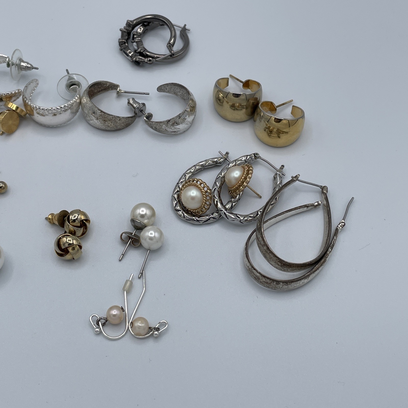 Mixed Costume Earrings Slot Appx 15 Pairs Of Gold And Silver Tone, Faux Pearls