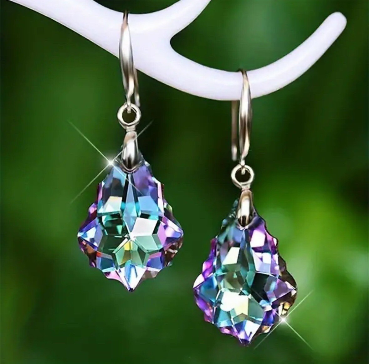 Boutique Silver Plated Rainbow Topaz Crystal Drop Dangle Women’s Earrings 🎀