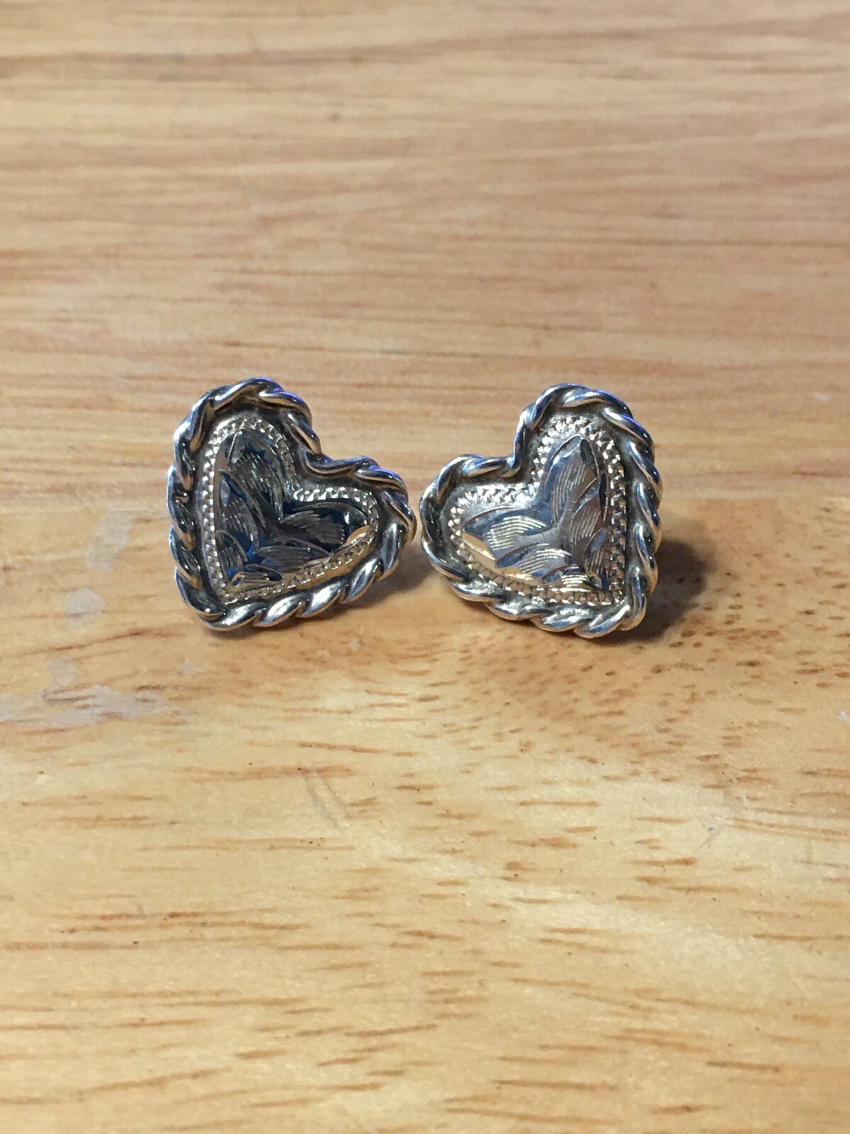 Fritch Brothers 1/2” Heart Rope Edge Post & Friction Back Earrings