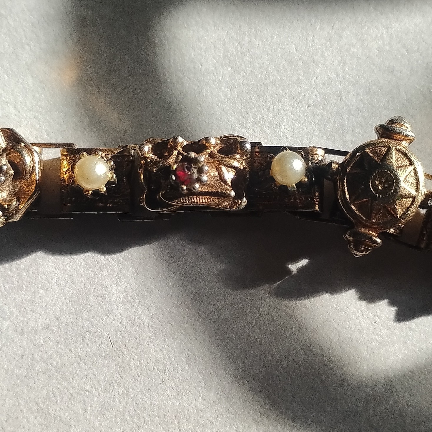 Gold Tone Bar Link Charm Bracelet w/ Dangle Charms, White Round Pearl Accents