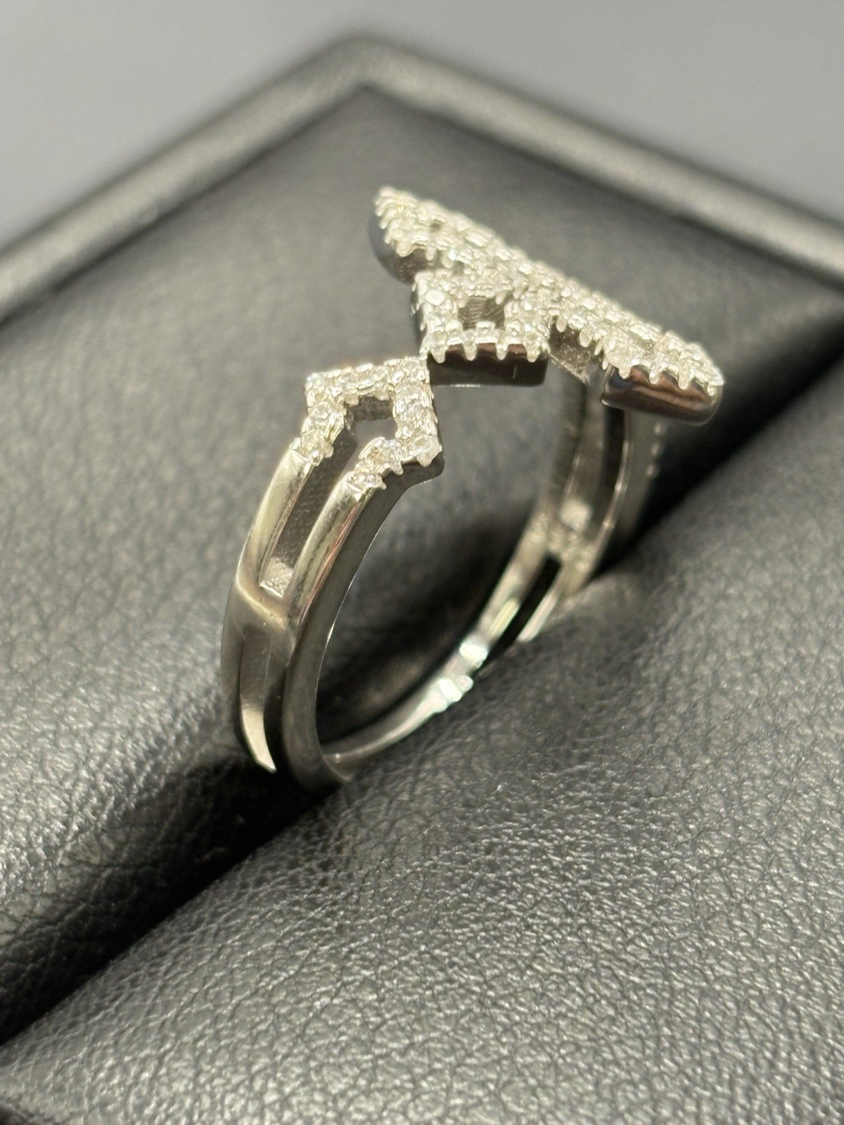 Sterling Silver Cubic Zirconia Open Lateral Cross Ring 3 Grams 925 Size 7 E5