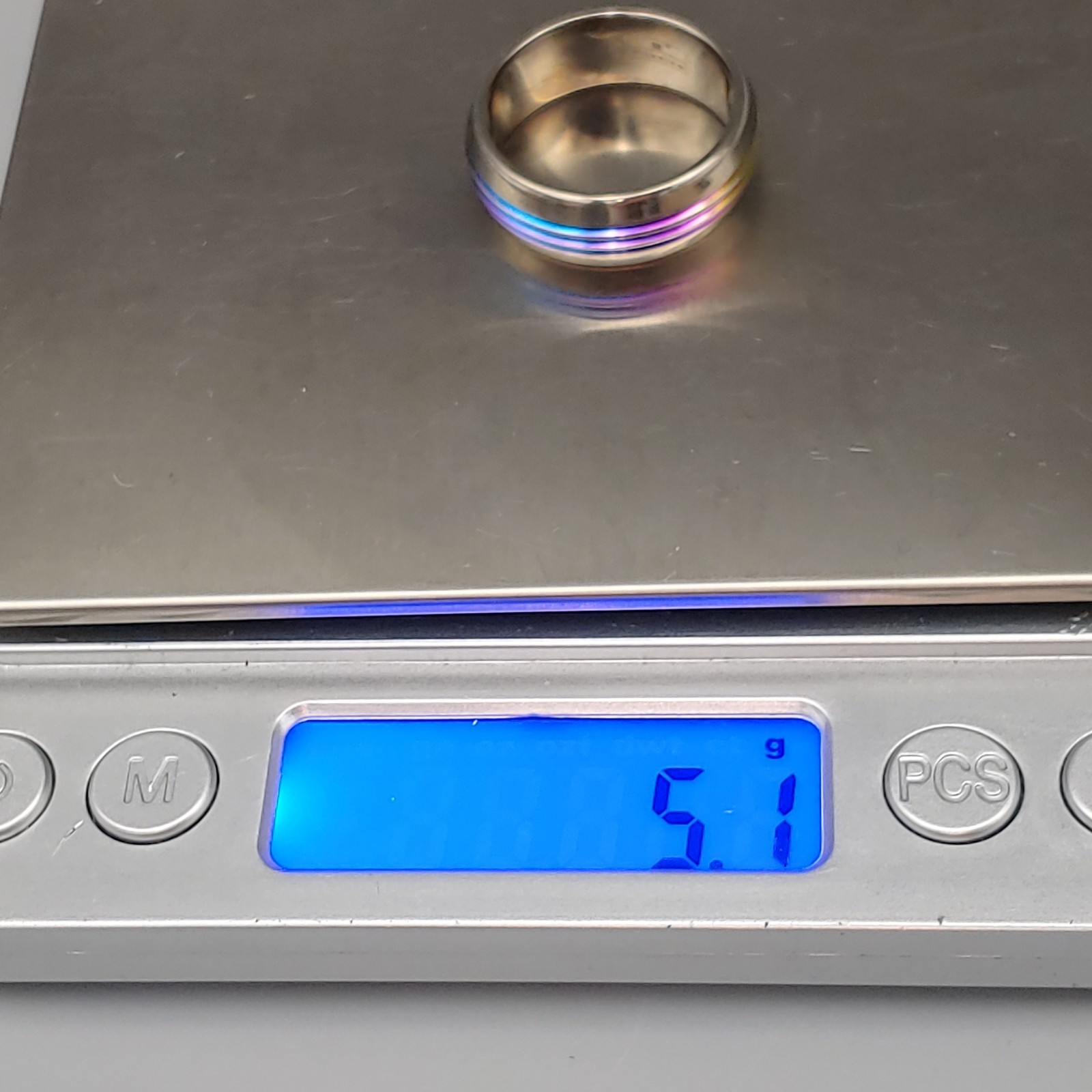 Titanium Rainbow Ring size 10 weighs 5.1g band 8mm