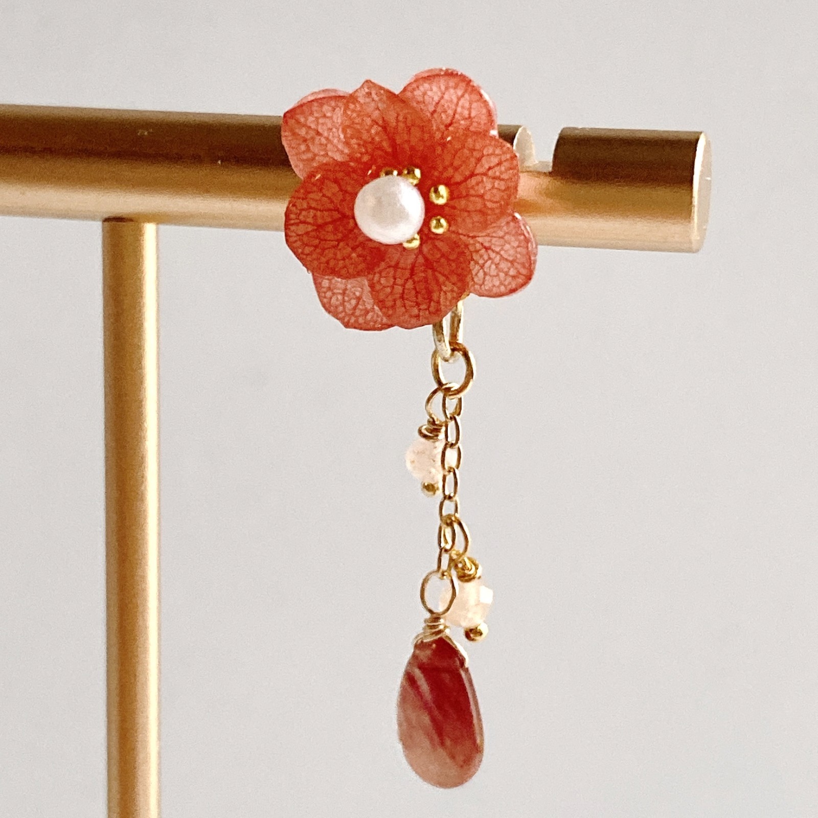 Preserved Annabelle Hydrangea & Natural Andesine Earrings | Annabelle Andesine