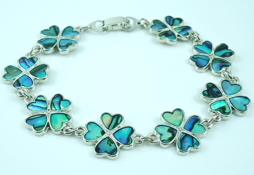 Adorable Green Clover Bracelet Paua Shell Inlay 6.75 inch