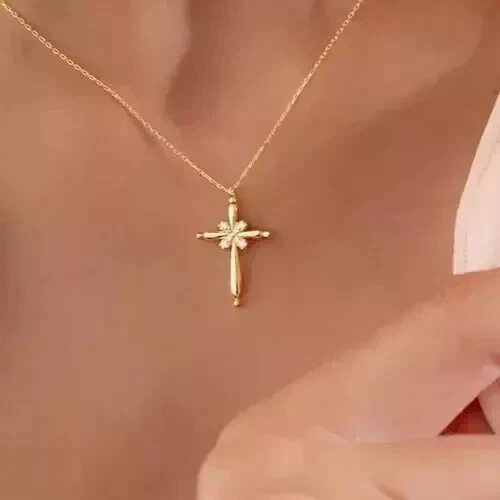 2 Ct Round Cut Simulated Diamond Cross Unisex Pendant In 14k Yellow Gold Plated