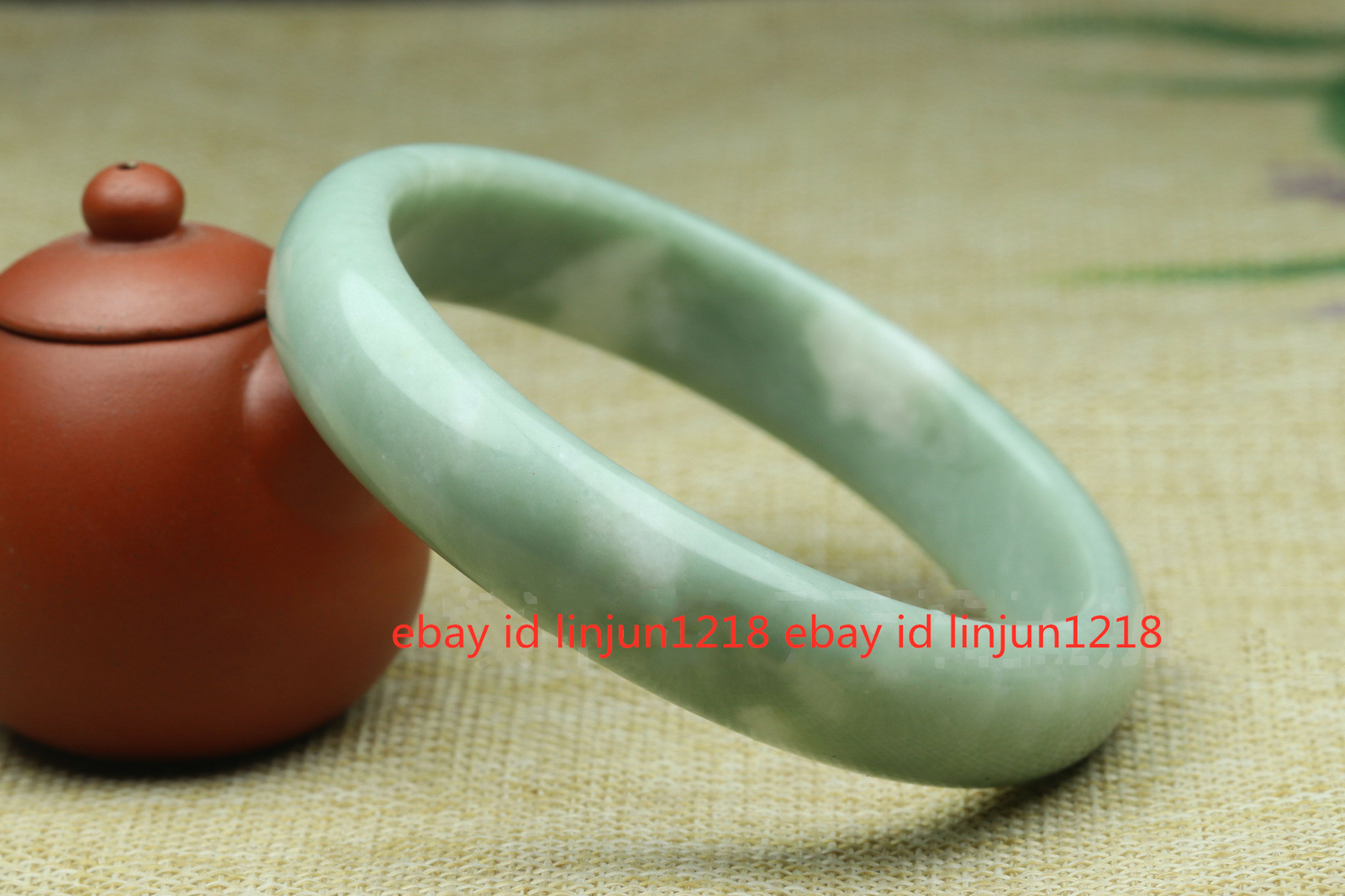 Female Beautiful AAA Bangle 54mm-64mm Light Green Jade Hand-carved Bracelet
