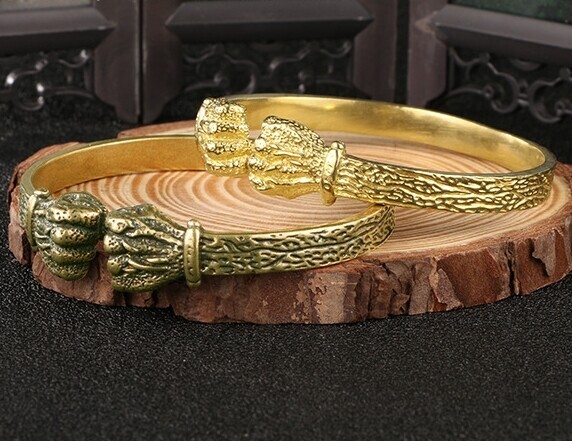 Hot 1 PC Brass Open Bangle Creative Fist Bracelet Inner Dia. 7.4cm/ 2.91 Inch