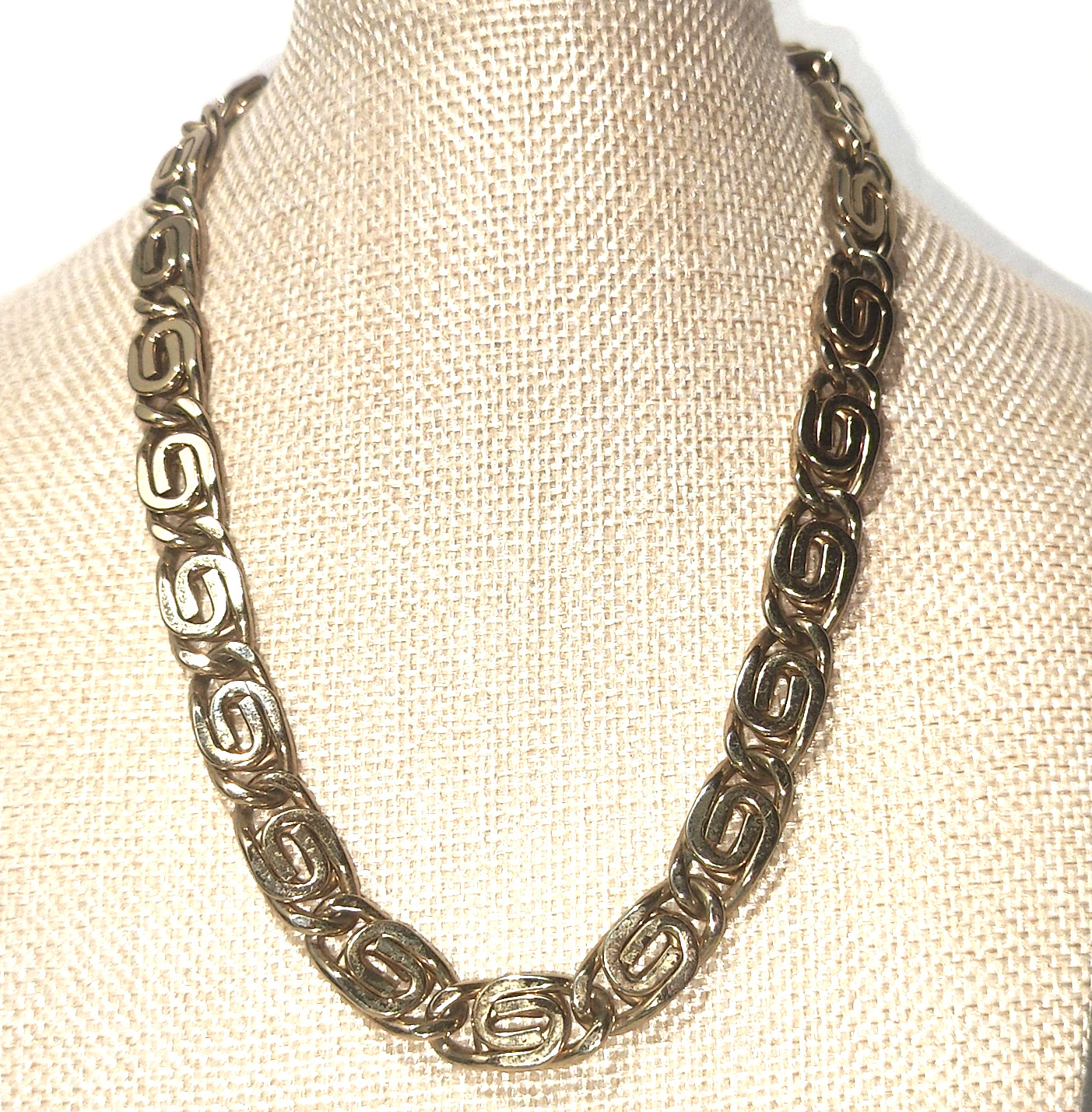 Vintage 50’s Monet Byzantine Heavy Chain Gold Tone Necklace 16″ Chunky Statement