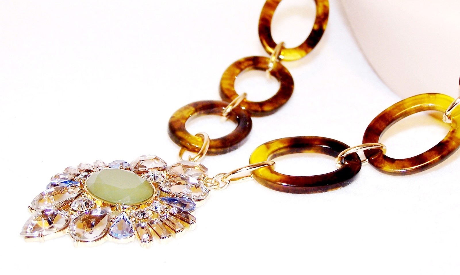 APT. 9 Necklace NEW on Card ● Clear Blue Green Rhinestones Gold& Tortoise Links