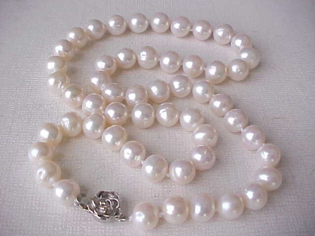 18″ 8MM GENUINE FRESWATER WHITE PEARL NECKLACE