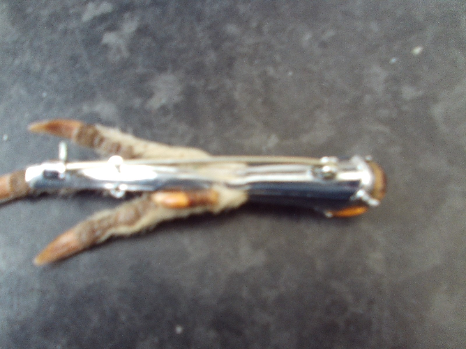 Mizpah Scottish Grouse Foot Brooch with Amber Coloured Gem Vintage Scotland