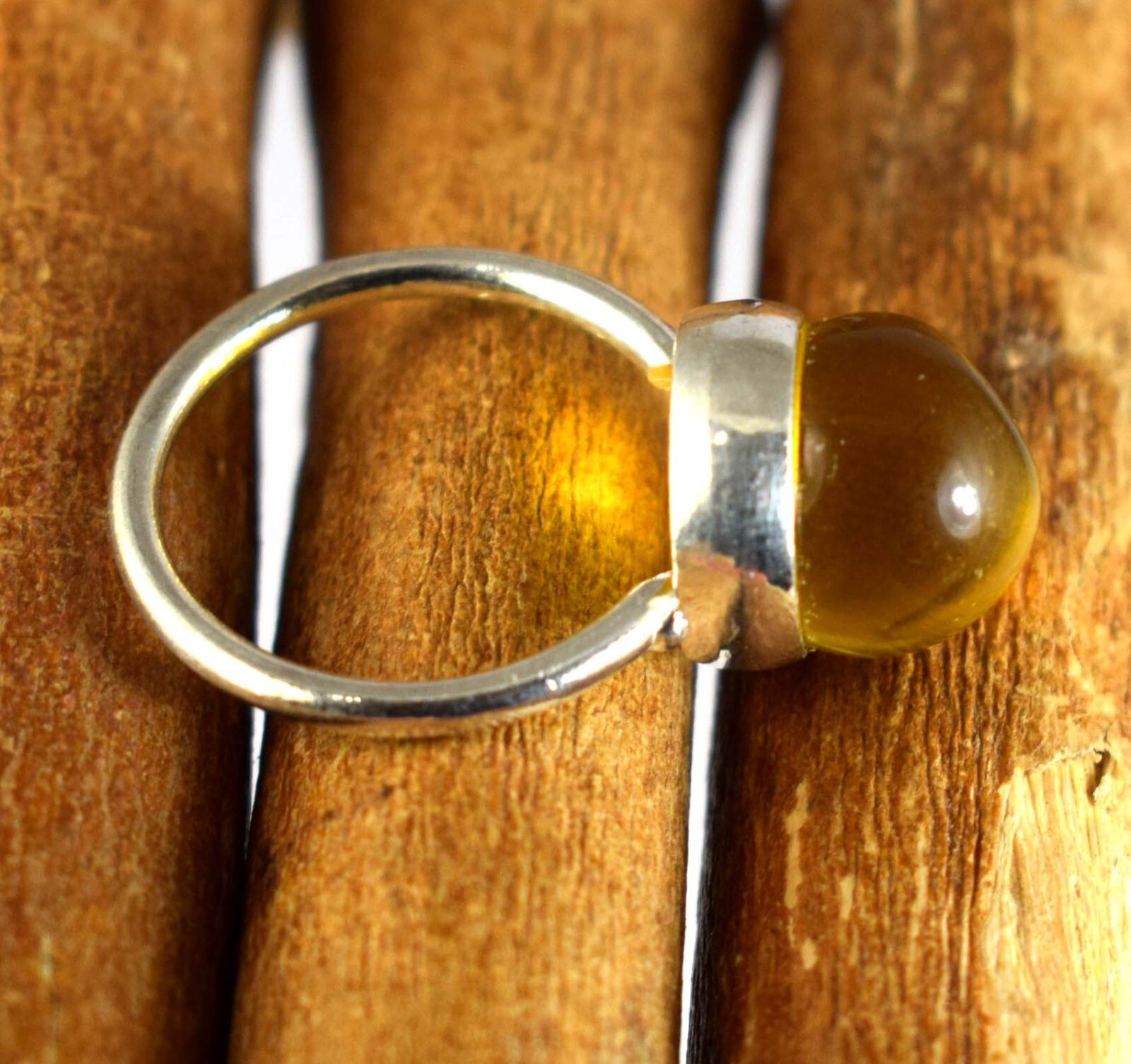 Brazilian 21.25 Ct Yellow Topaz Gemstone Round Ball Ring Premium Collection