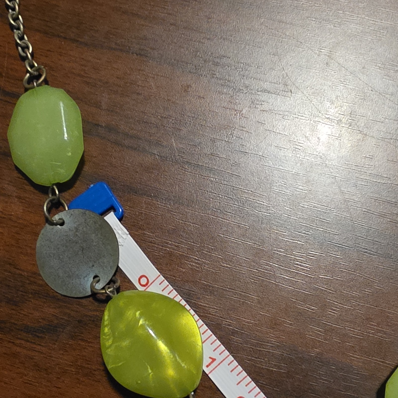 Silver Tone Cable Chain Pendant Necklace Green Shell Round Charm Lobster Adj