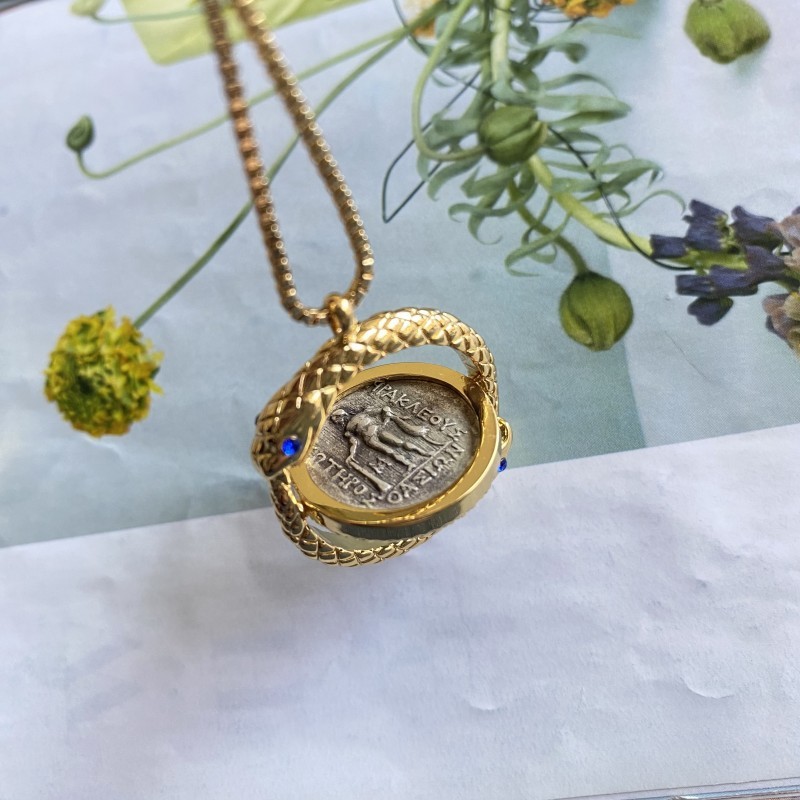 Retro Rotating Dionysus/Hercules Inlay Zircon Pendant Necklace gift Beautiful