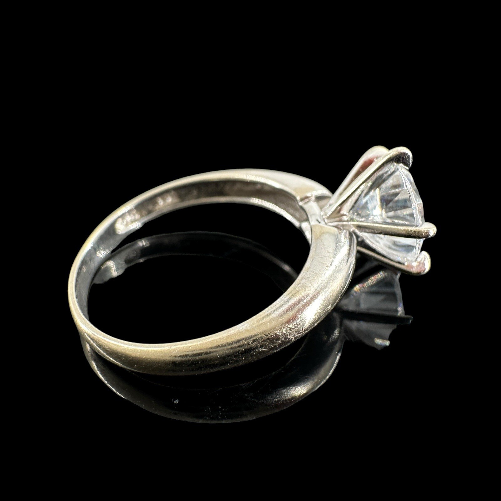 SW 14K White Gold Solitaire Ring Round Cut Zirconia Stone Size 6 2.9g 8mm stone