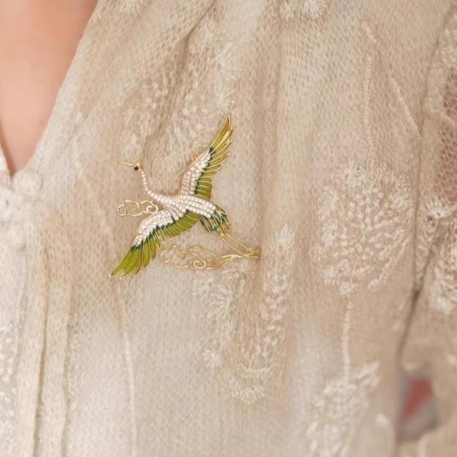 Vintage “Auspicious Clouds & Crane” Brooch Pin Chinese Style Qipao Accessory