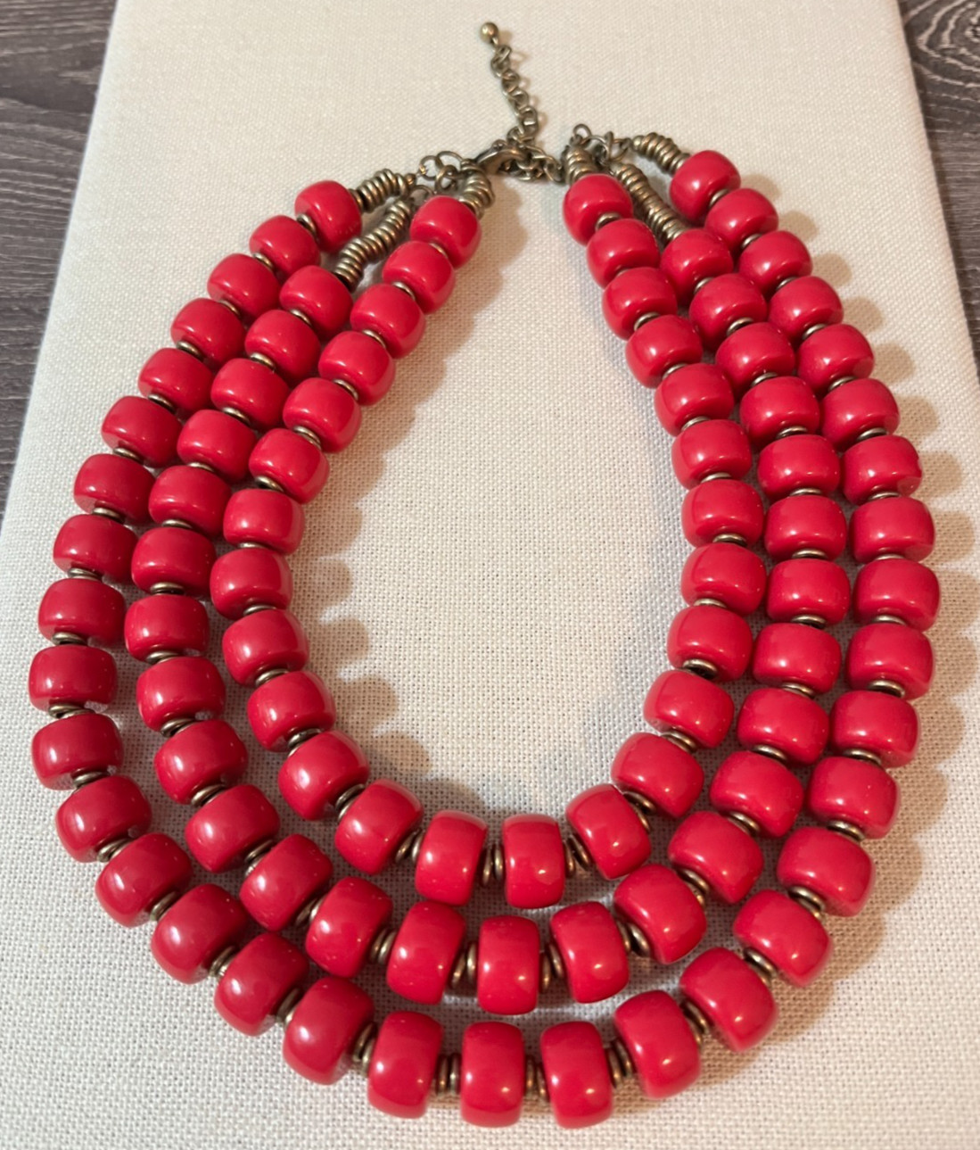 Premier Designs Jewelry LIPSTICK Hot Pink Beads Necklace New