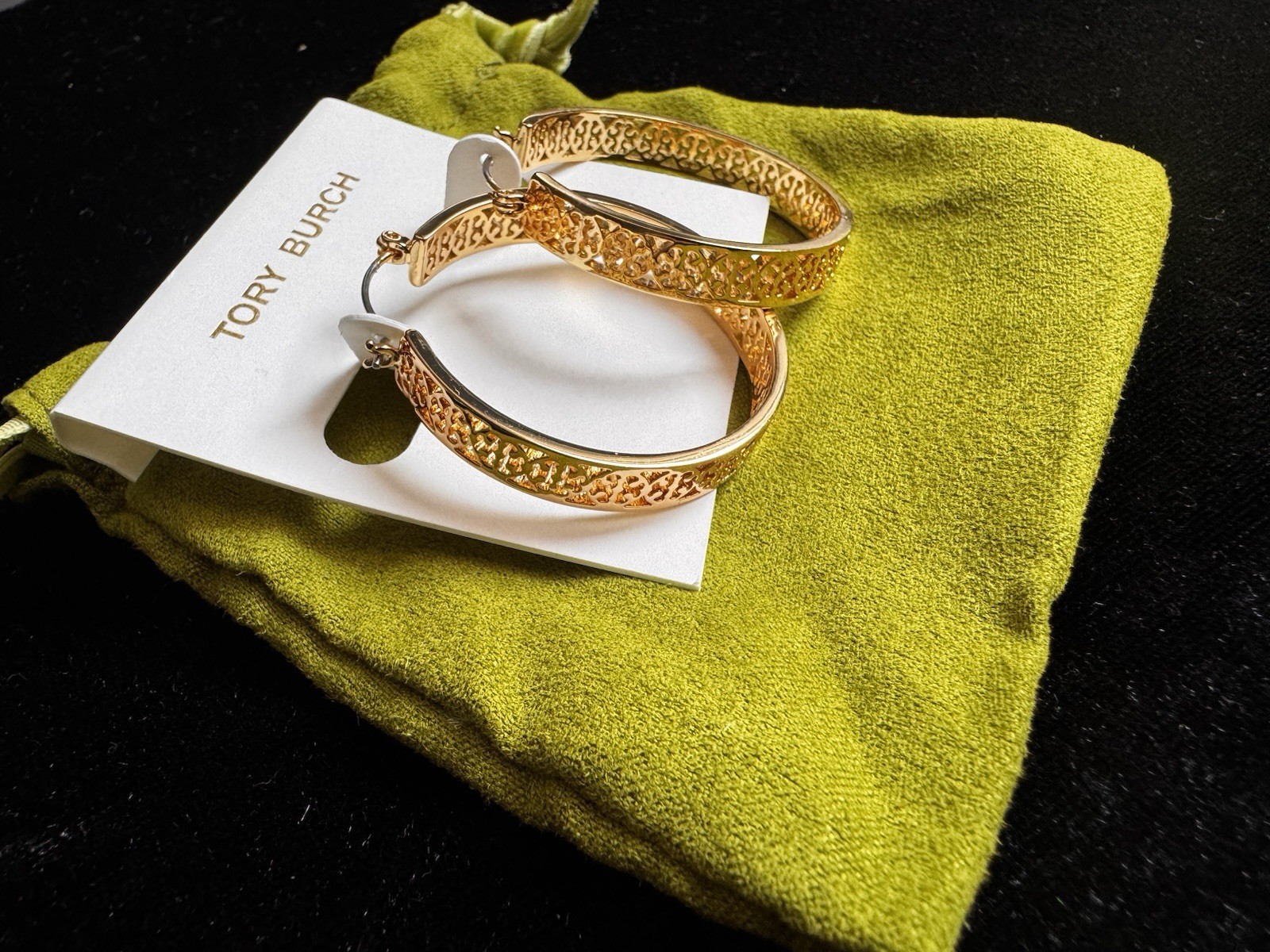Tory Burch Gold Tone Patterned Hoop Earrings Large Logo Chic