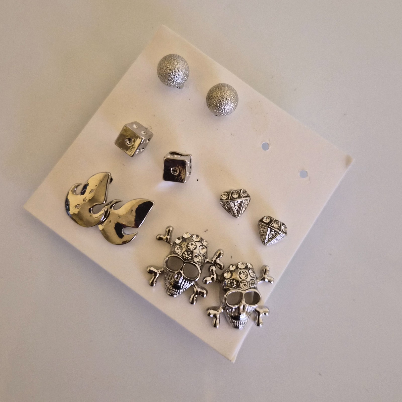 Lot of 5 pairs Silver Color Earrings 2010s Skulls Dice Alt theme