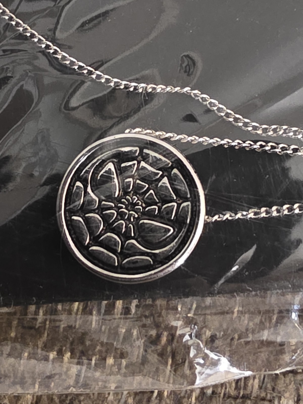 Marvel Silver-Plated Spider-Man Choker Fashion Jewelry Necklace Cosplay LA Rocks