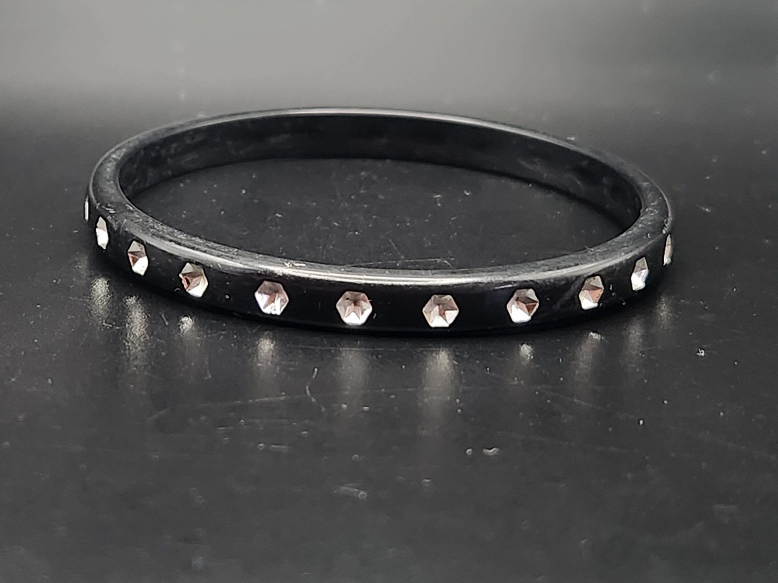 Black Silver Tone Studded Bangle Bracelet Geometric Rivet Design 6.5″ Vintage