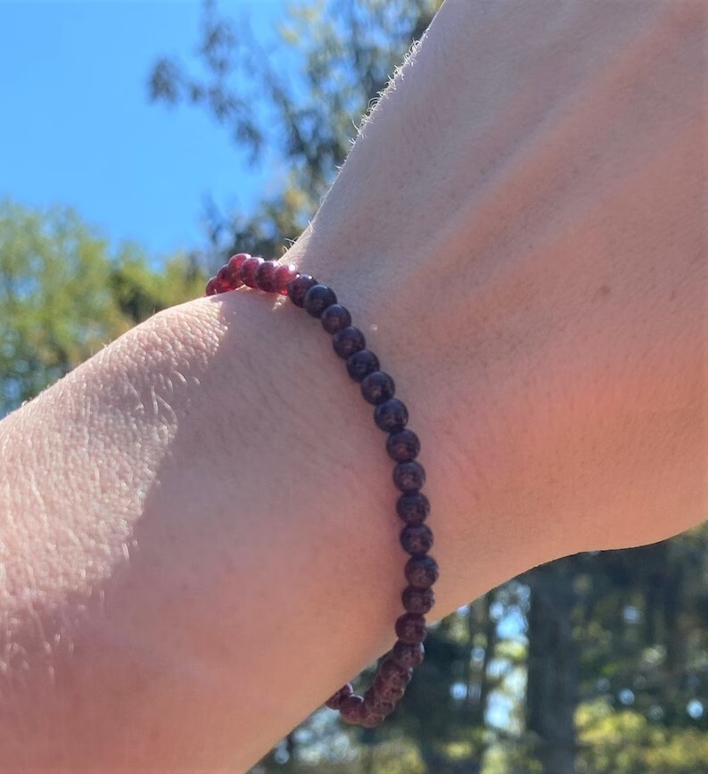 Handmade Natural Garnet Elastic Stretch Bracelet – 5mm Crystal Gemstone Bead