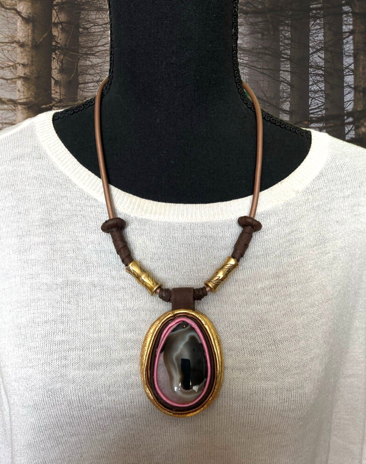 Handmade Unique Jewelry Long Unique BohoChic Necklace made of Leather and Agate