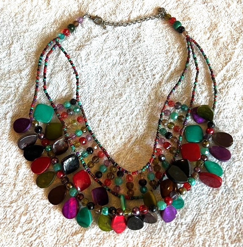 Multicolor statement necklace, 19 inches long