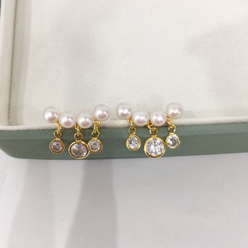 Natural fresh water pearl earrings made with 925 sterling silver