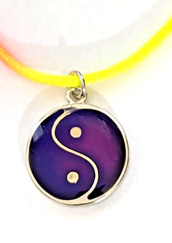NEW Rainbow Ying Yang Mood Necklace Color Change Pendant Liquid Crystal Thermo