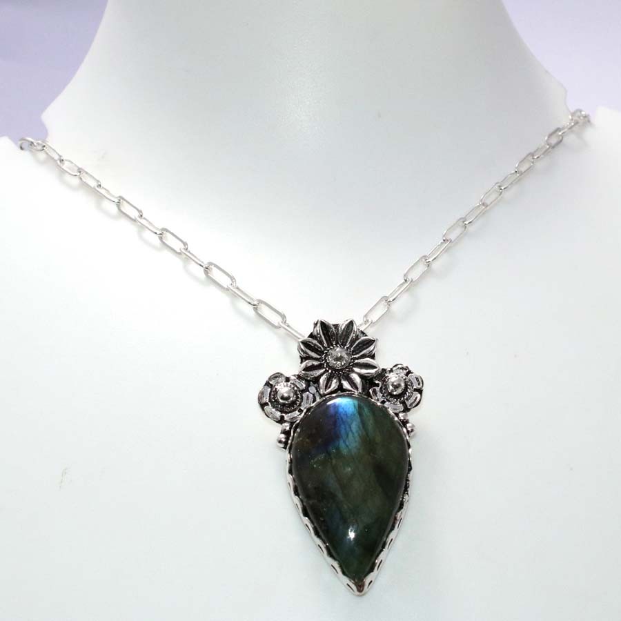 Exclusive Fiery Labradorite 925 Silver Plated Necklace 17″ New Year Jewelry JW