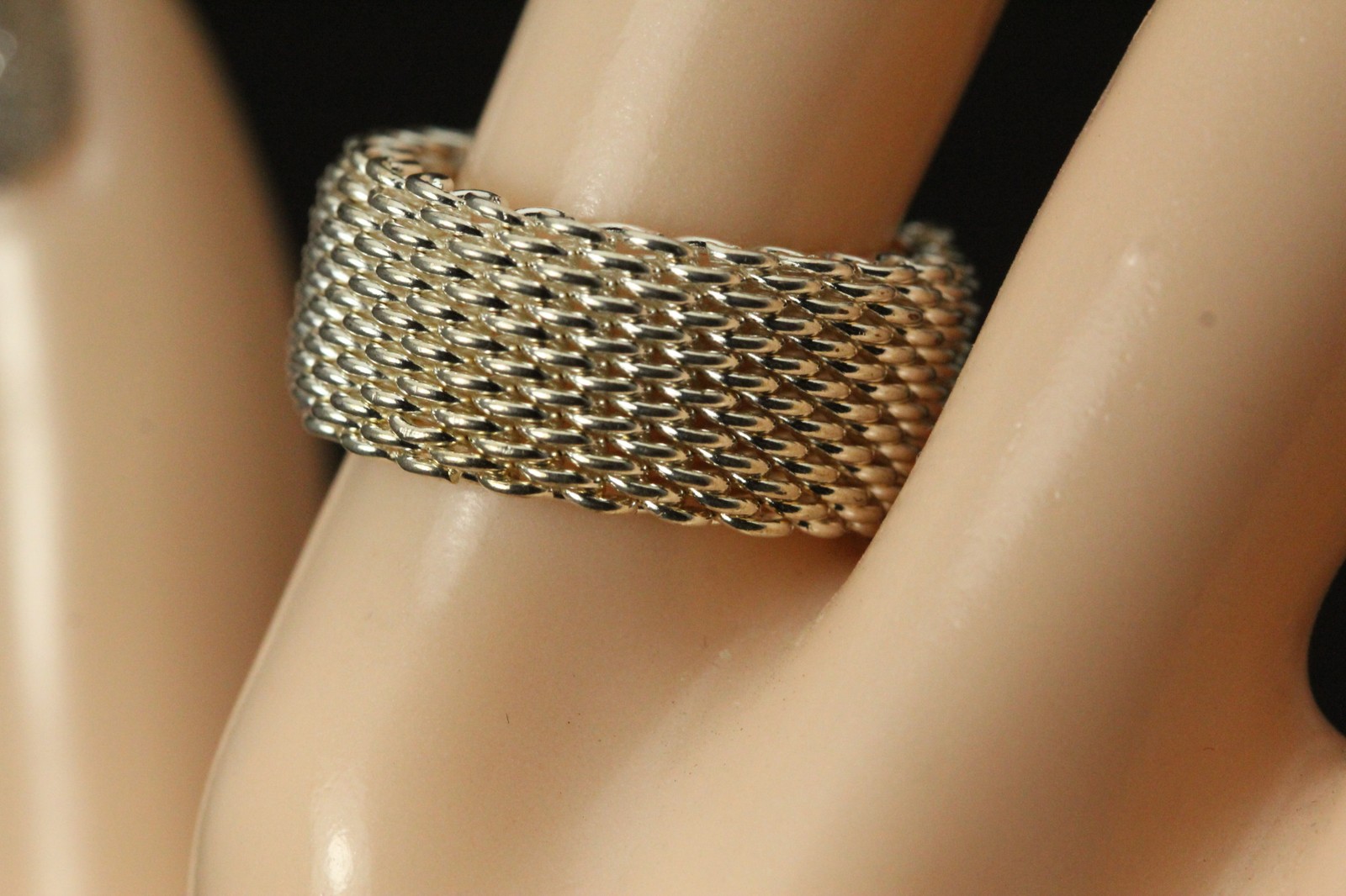 925 Sterling Silver Woven ? “Mail” Size 6.75 Ring 5.6 Grams (RIN9471)