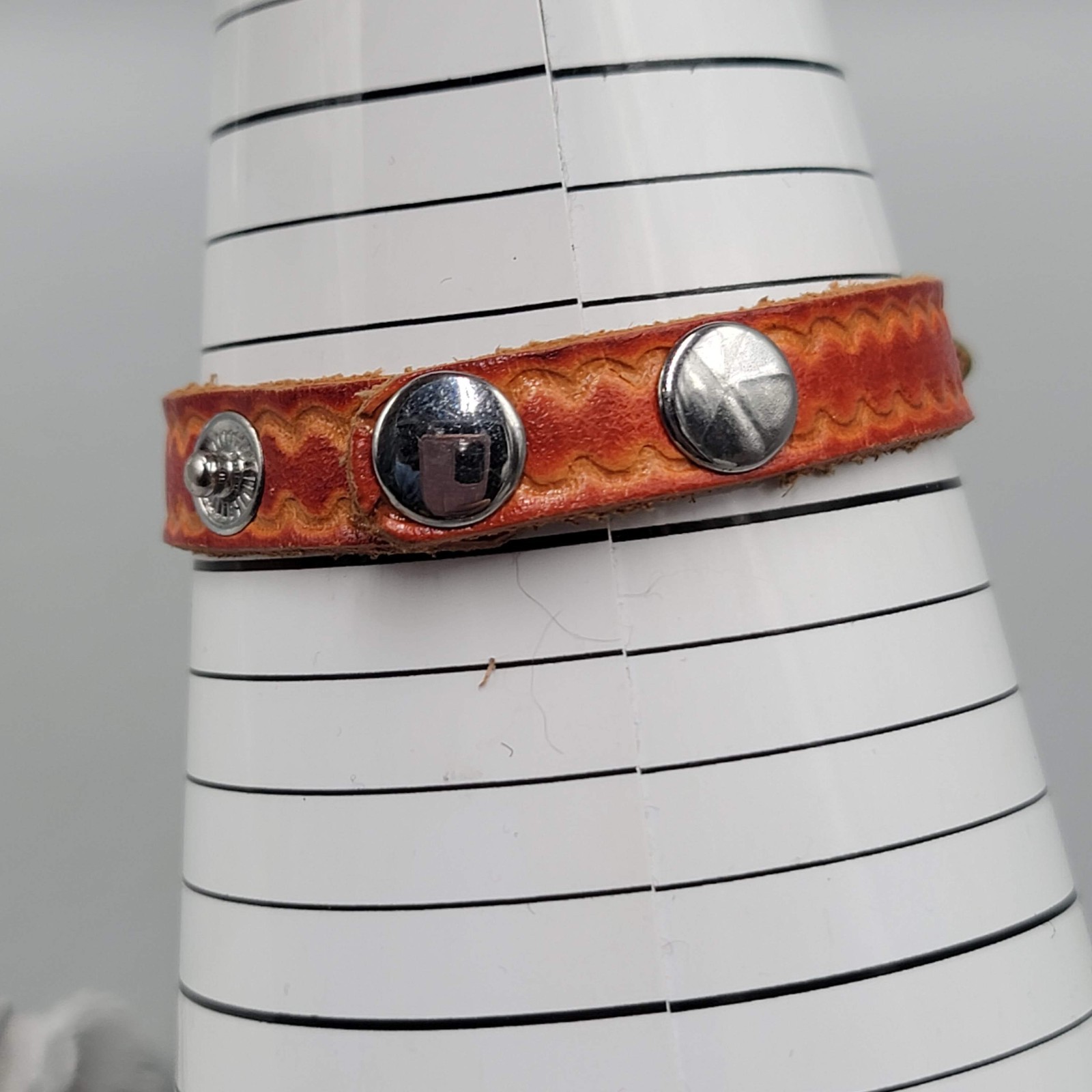 Hand Crafted Leather Flower Bracelet Multicolor 6″ or 7″ Snap Closure