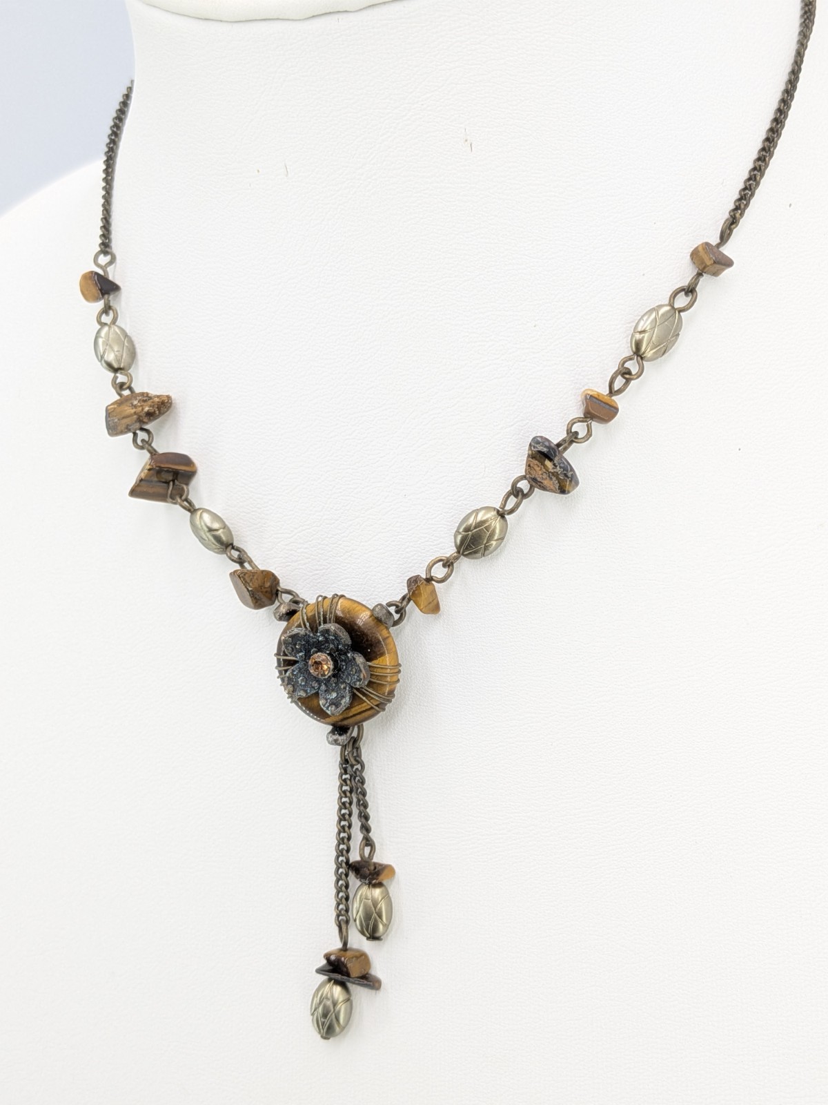 Vintage Avon Tiger Eye Flower Dangle Necklace Brown Stone Bead Chain 15 1/2 In