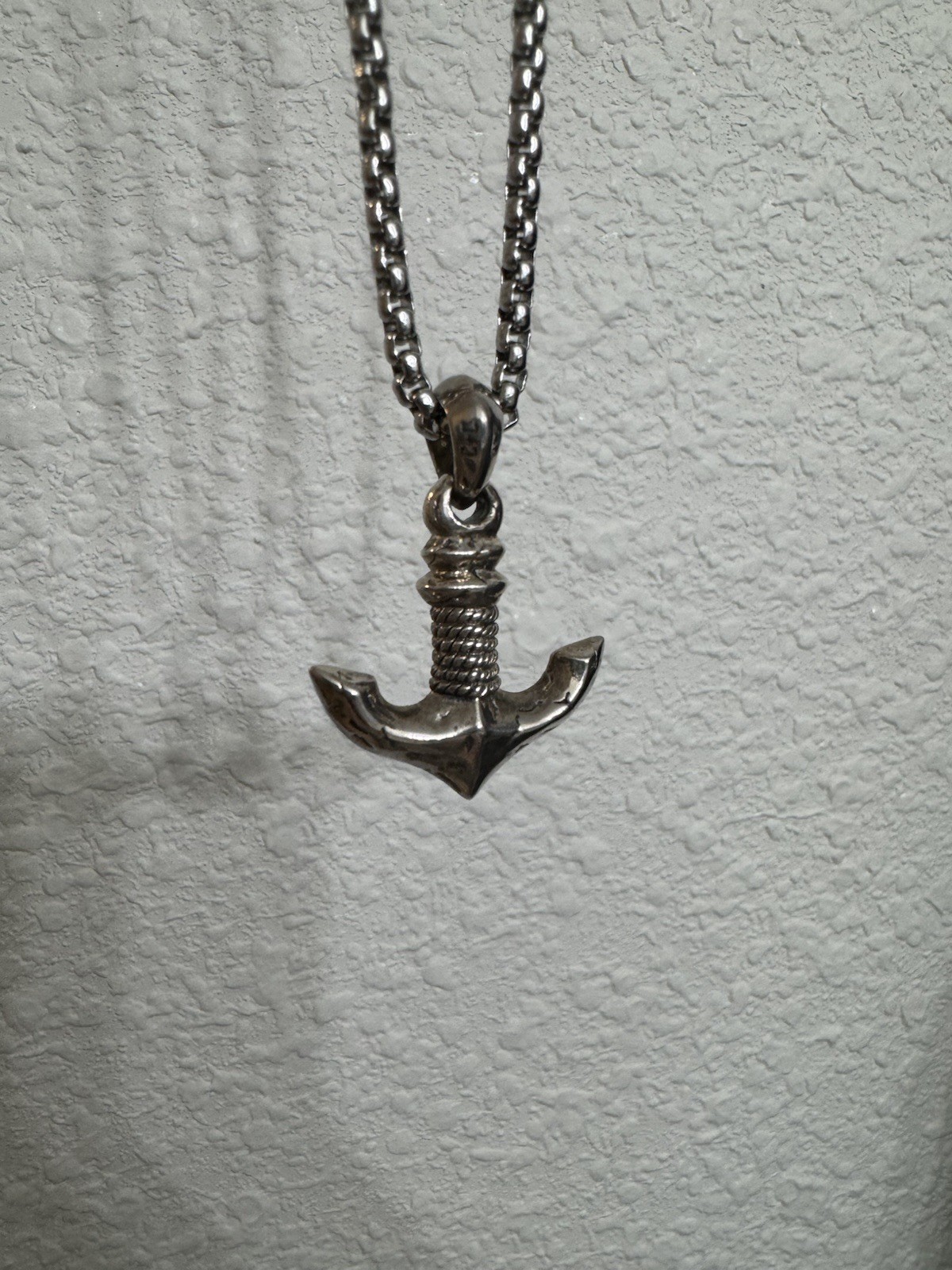 Clocks And Colours Hook Line And Sinker Anchor Necklace – Rare