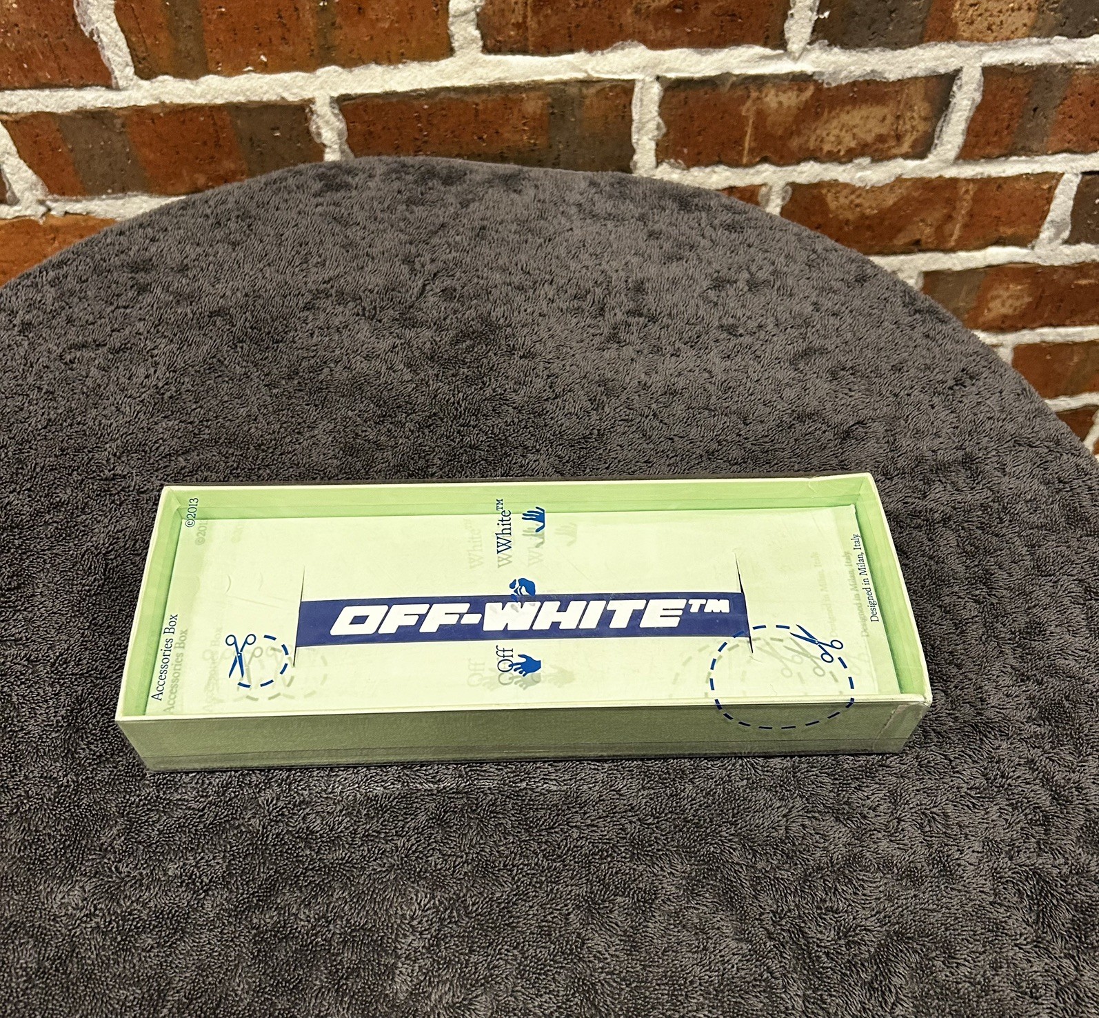 OFF-WHITE Label PVC thin bracelet in blue & white NEW IN BOX with PAPERWORK
