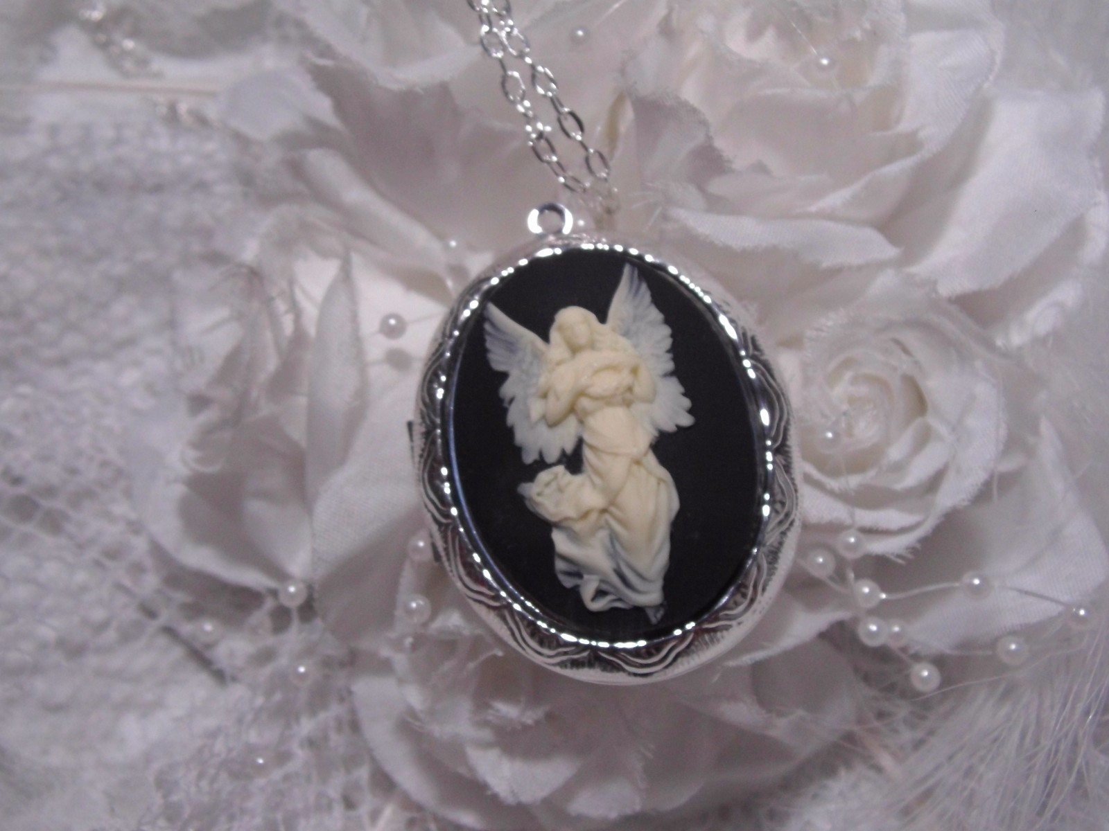 GUARDIAN ANGEL Cameo PHOTO SILVER Box Necklace Locket PILL BOX CHURCH KEEPSAKE
