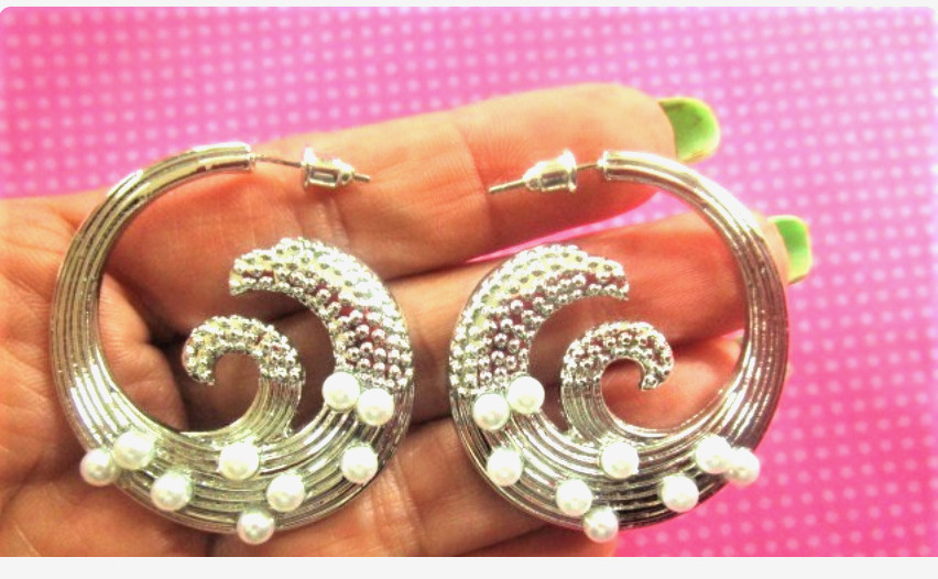 Ocean Wave pearl silver earrings